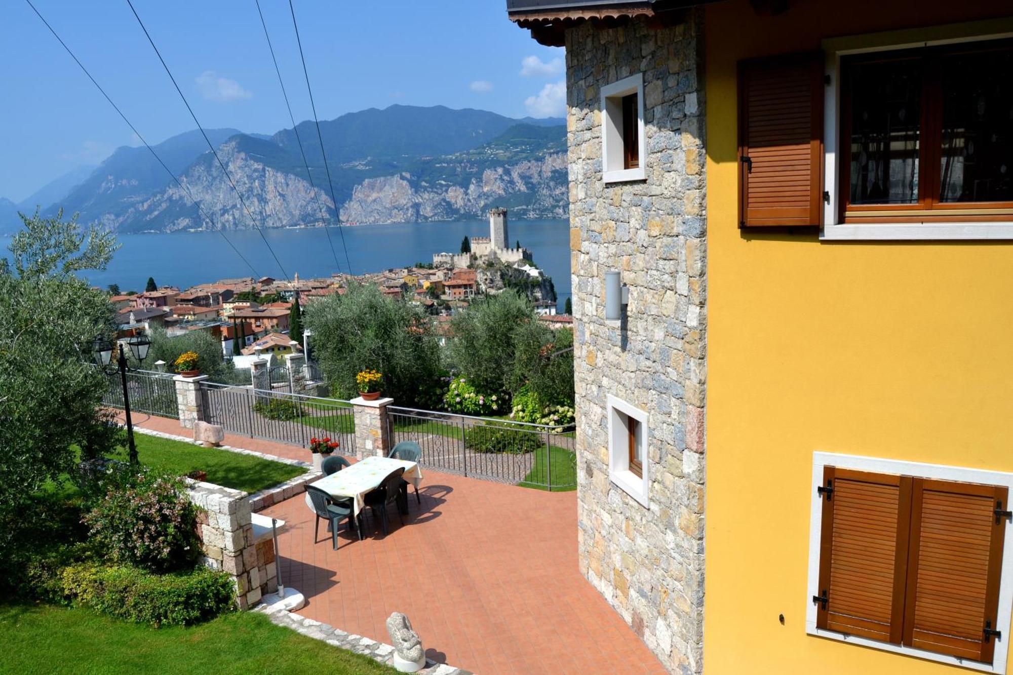 Appartamenti La Perla Malcesine Exterior foto